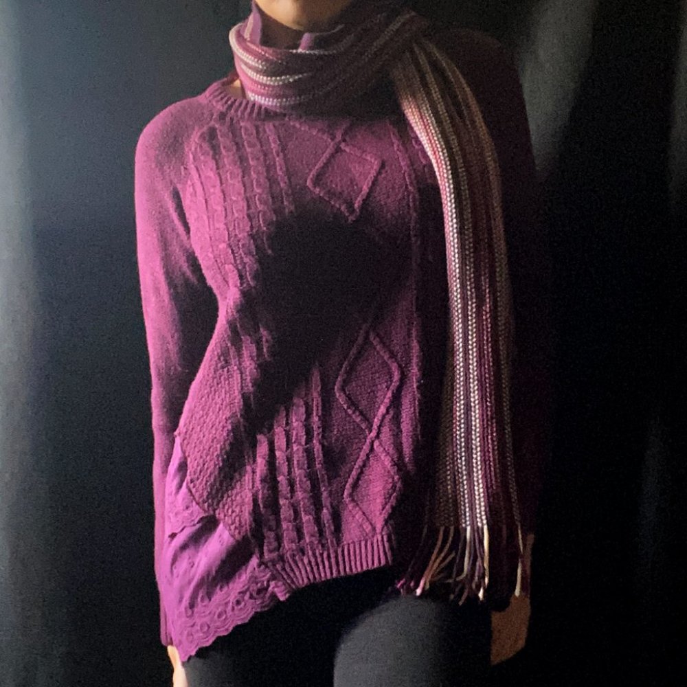 ⭐️ Knit Scarf - Picture 2 of 8